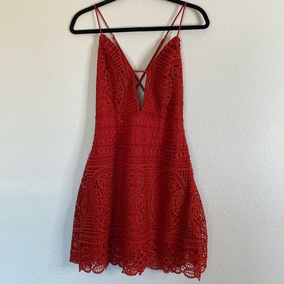 Lovers + Friends Orchard crocheted dress women’s medium burnt red EUC - Picture 2 of 10